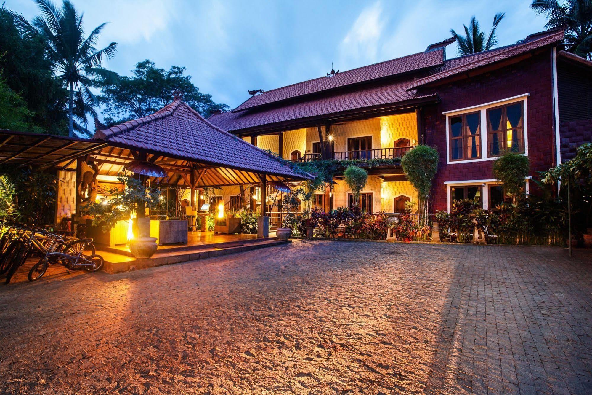 Junjungan Ubud Hotel And Spa Экстерьер фото
