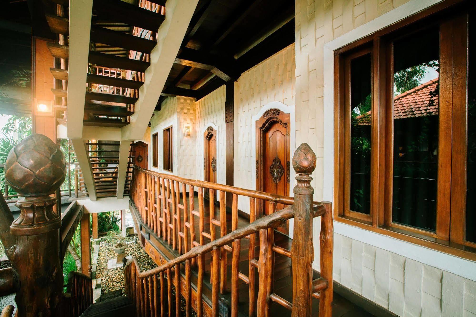 Junjungan Ubud Hotel And Spa Экстерьер фото